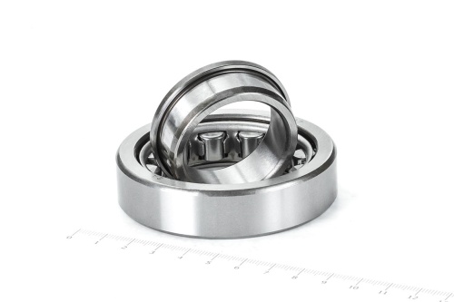 Подшипник 42207 КМ (NJ 207)